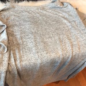 Grey Gap long sleeve shirt cutouts near shoulders